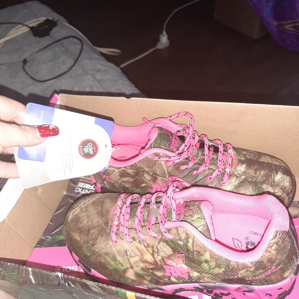 Real tree shoes - Picture 2 of 2